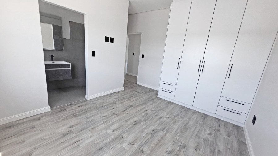 4 Bedroom Property for Sale in Sandown Western Cape